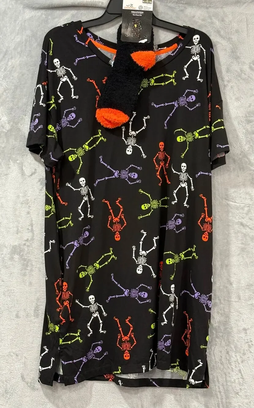 Halloween Sleepshirt Pajama Set Woman's Size XL NWT includes Socks Skeleton Goth